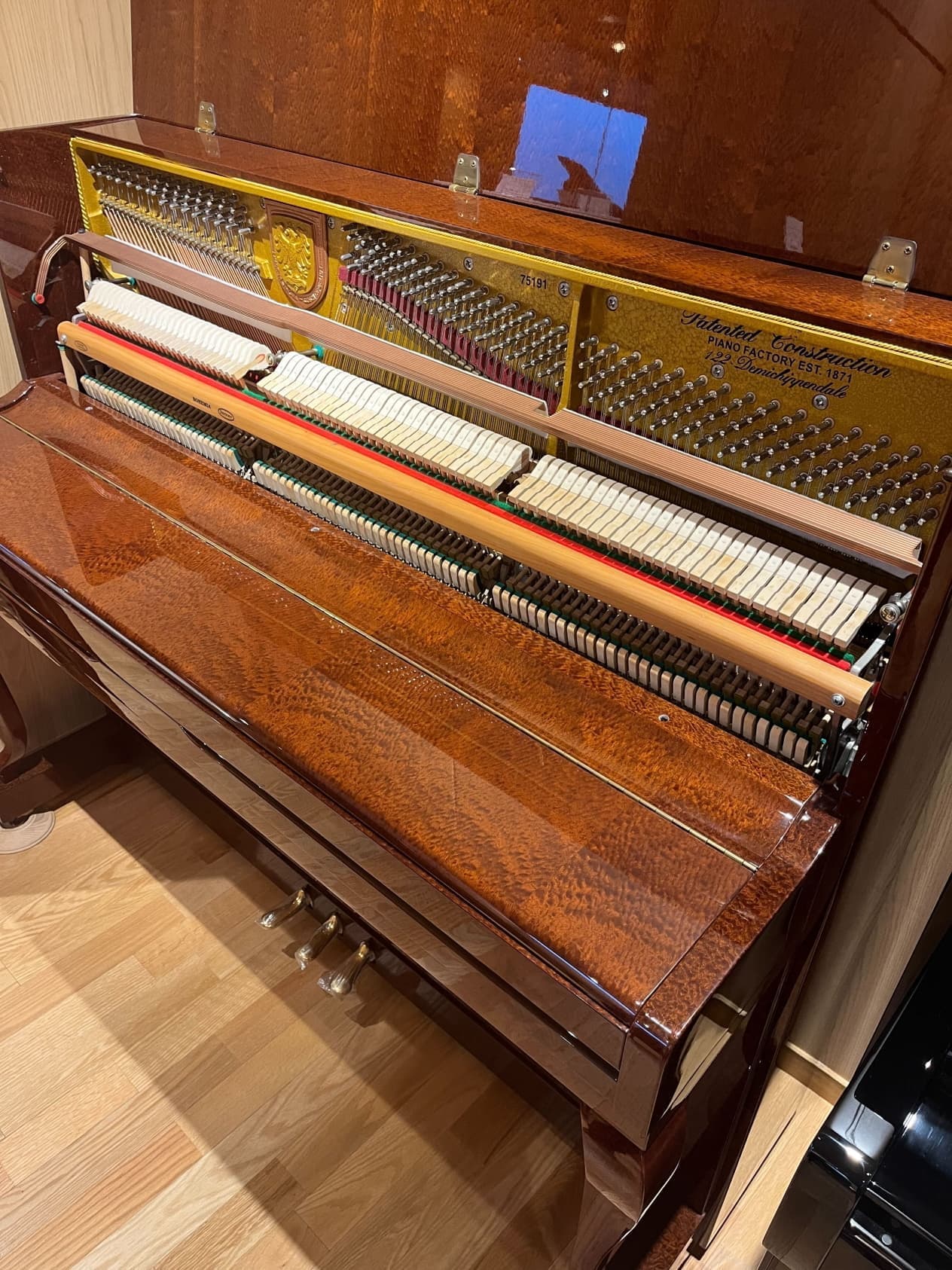 リーガークロス 122 内部